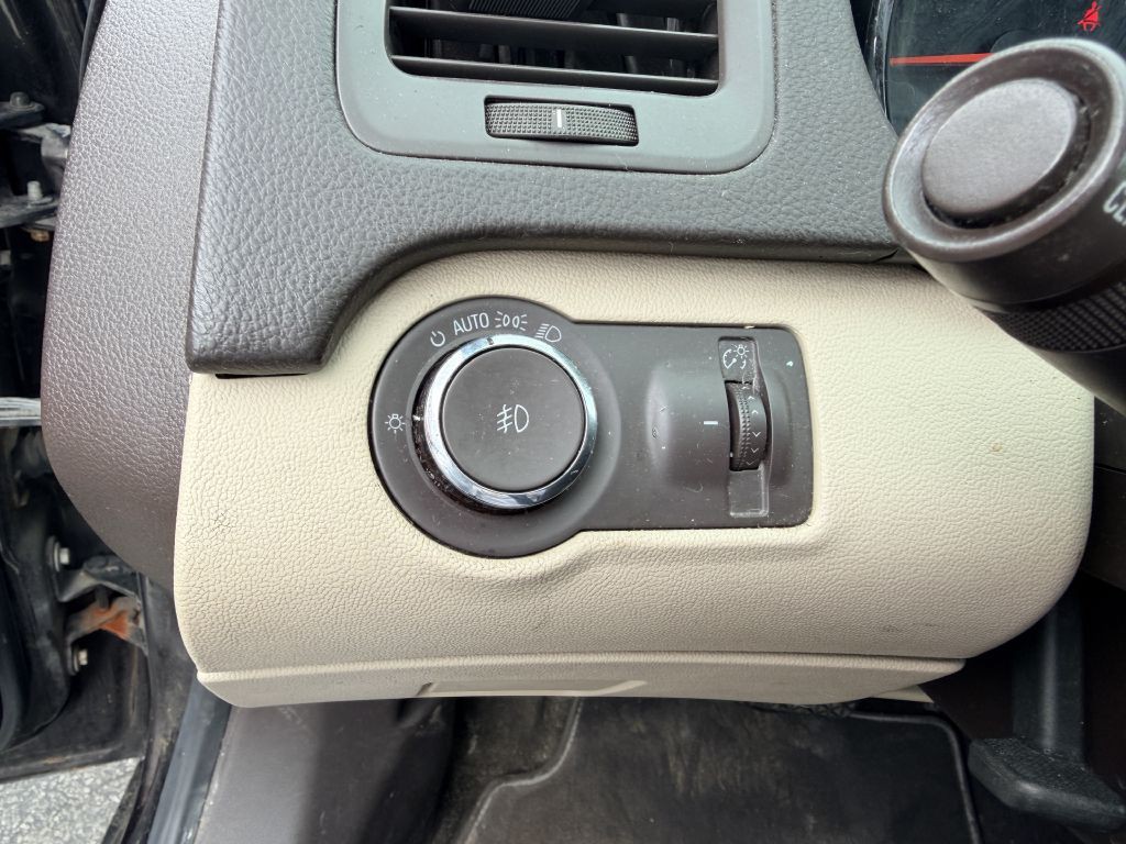 2011 Buick Regal Image 15