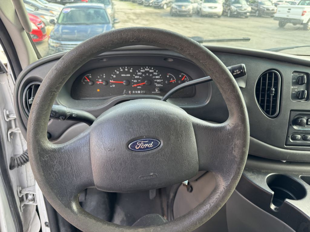 2007 Ford Econoline Image 17