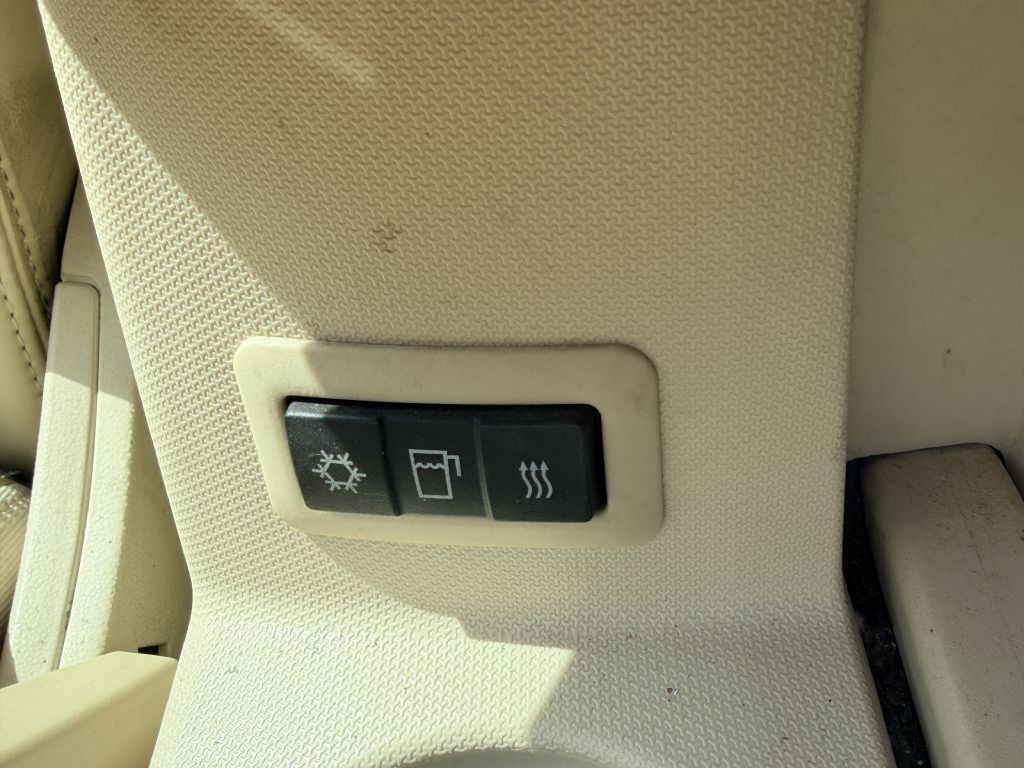 2009 Chrysler Sebring Image 15