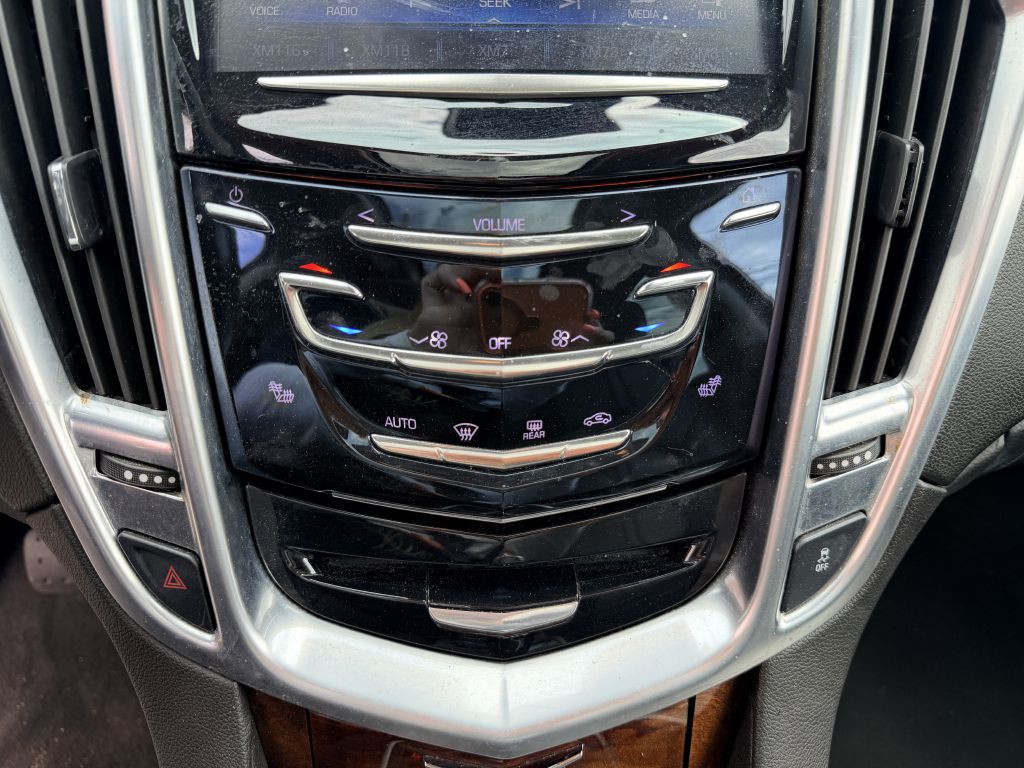 2015 Cadillac SRX Image 21