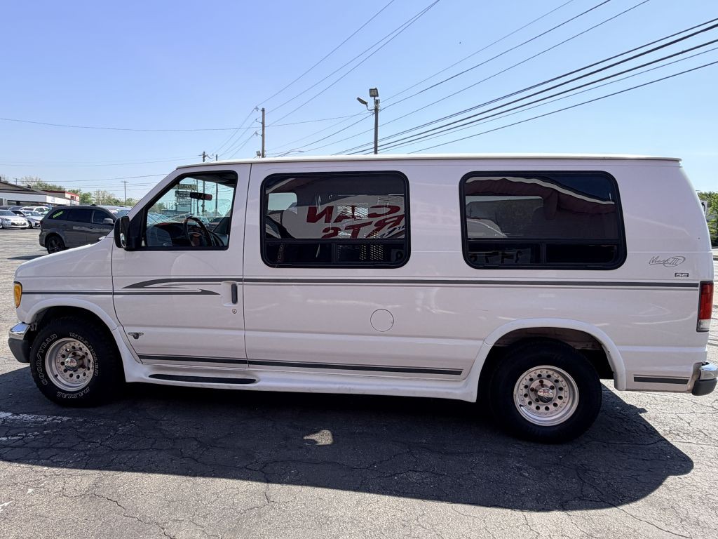 1999 Ford Econoline Image 3