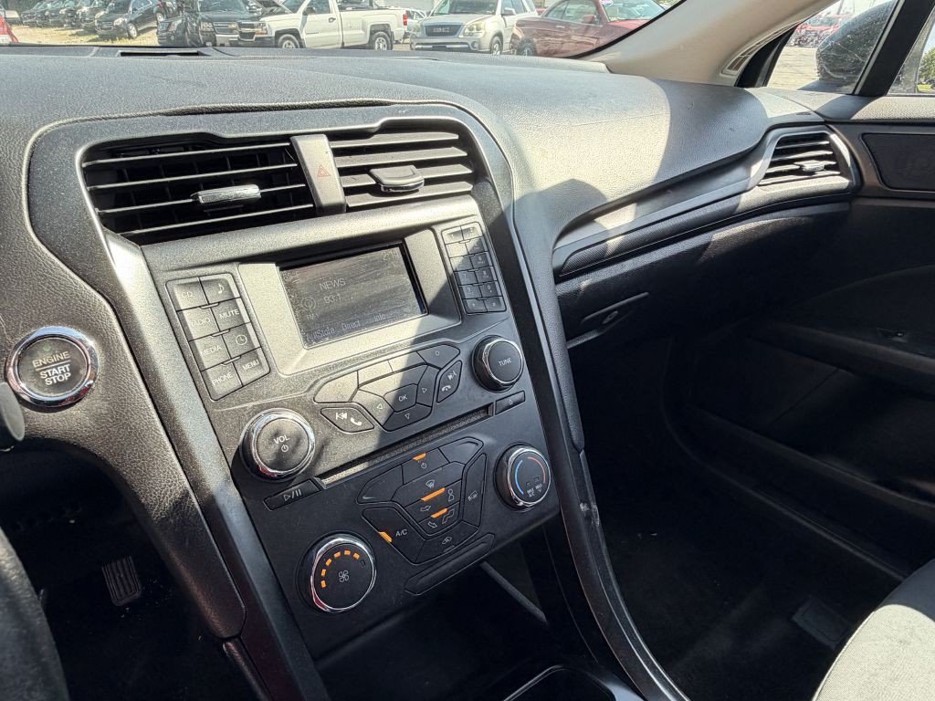 2018 Ford Fusion Image 11