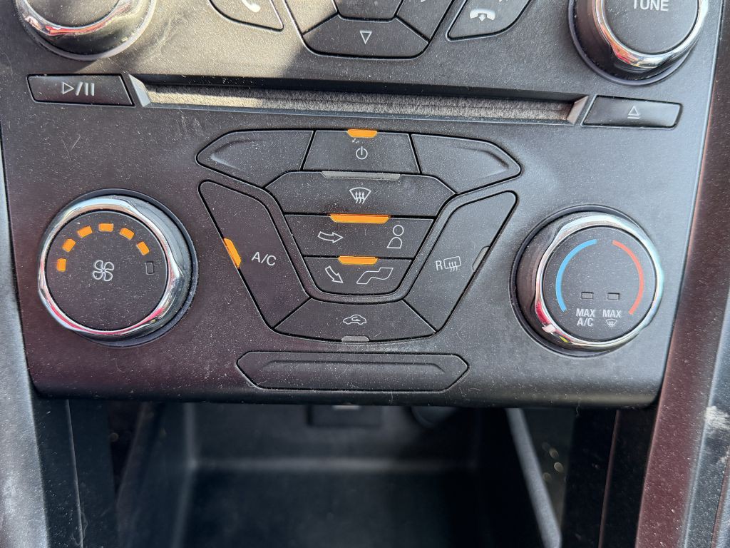 2018 Ford Fusion Image 19