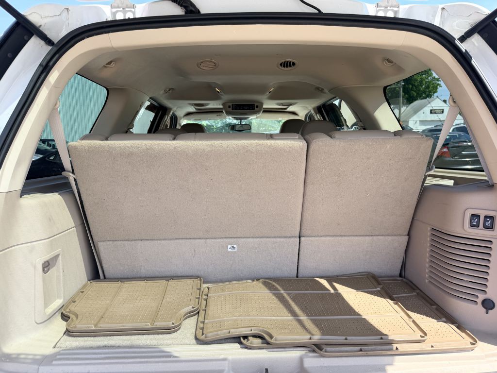 2004 Ford Expedition Image 4