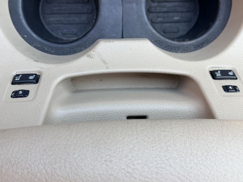 2004 Ford Expedition Image 23