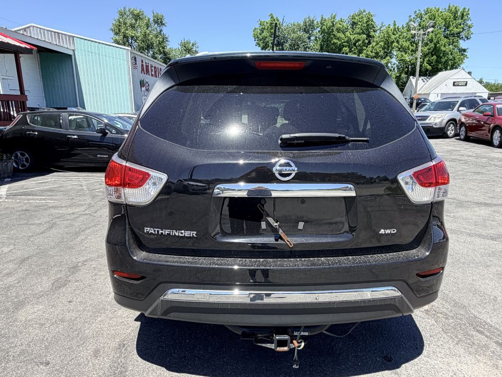 2015 Nissan Pathfinder Image 4