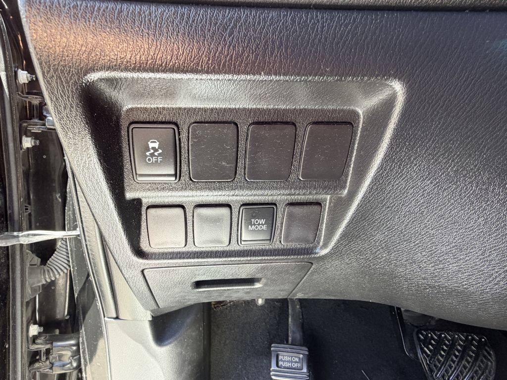 2015 Nissan Pathfinder Image 15