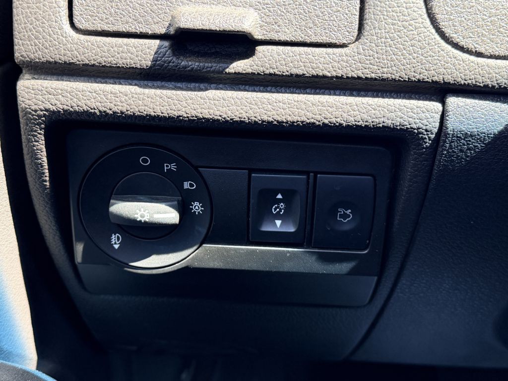 2011 Ford Fusion Image 12