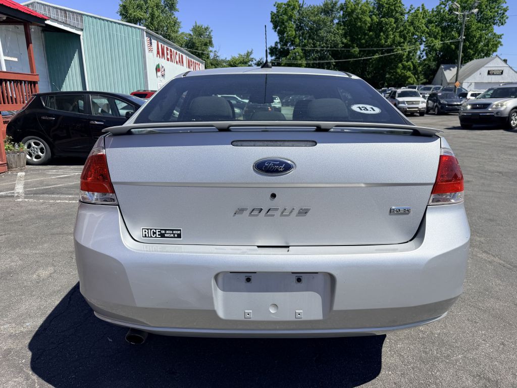2009 Ford Focus Image 4