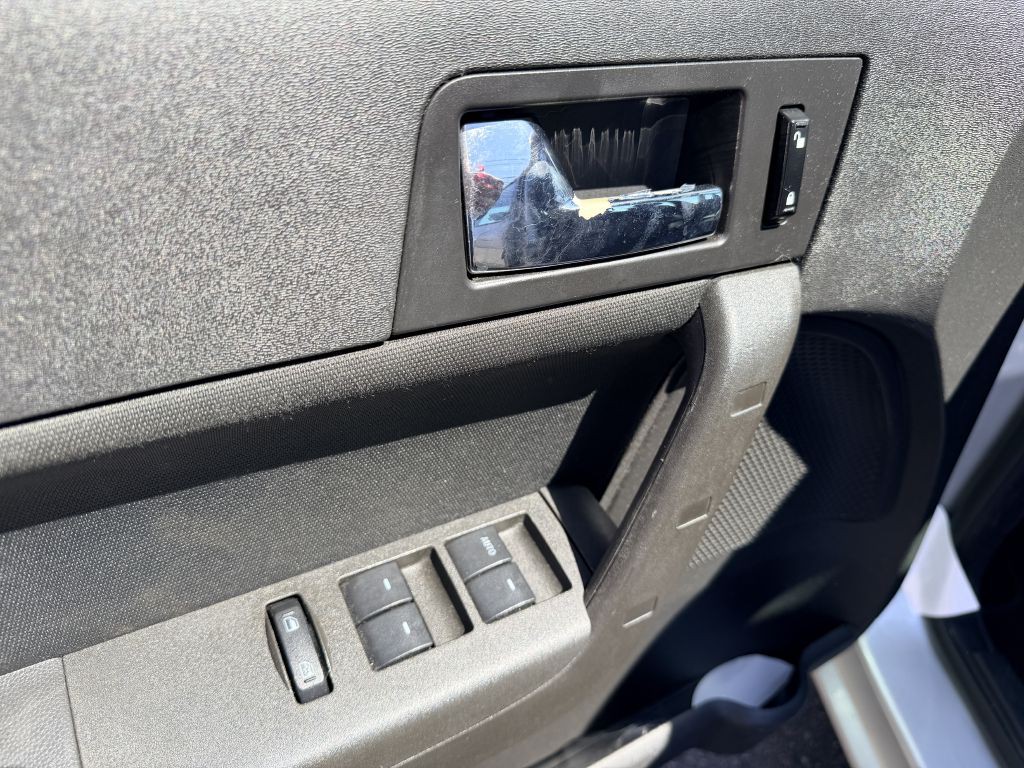 2009 Ford Focus Image 7