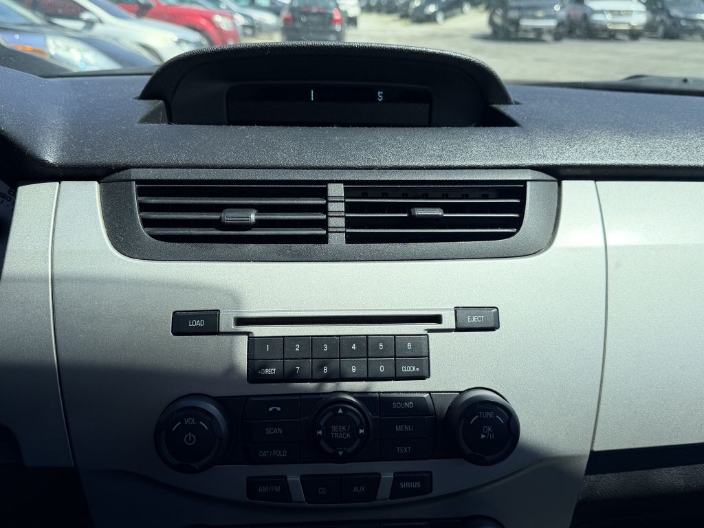 2009 Ford Focus Image 17