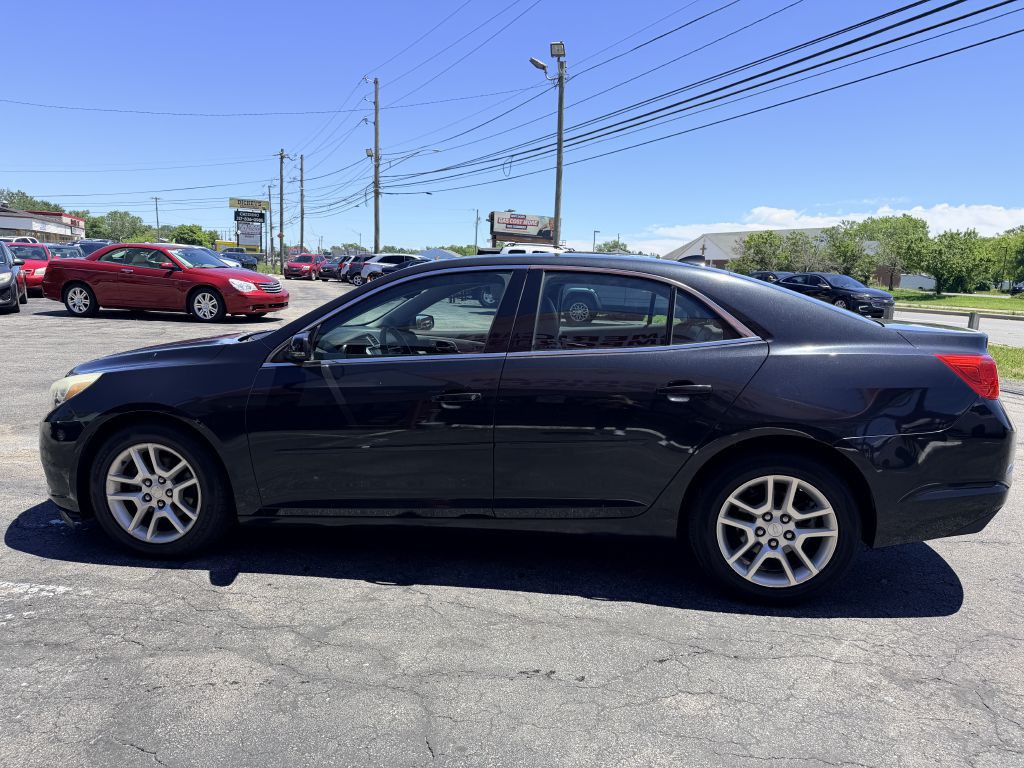 2013 Chevrolet Malibu Image 3
