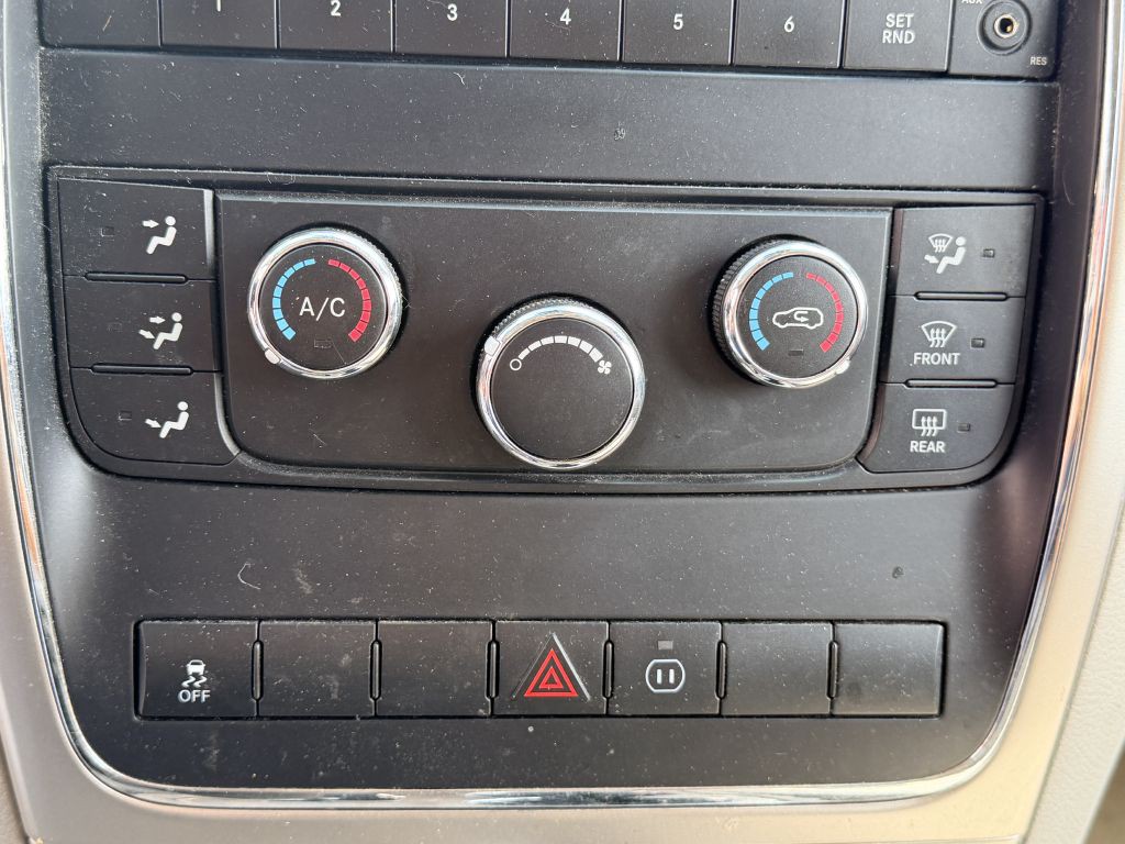 2012 Jeep Grand Cherokee Image 19