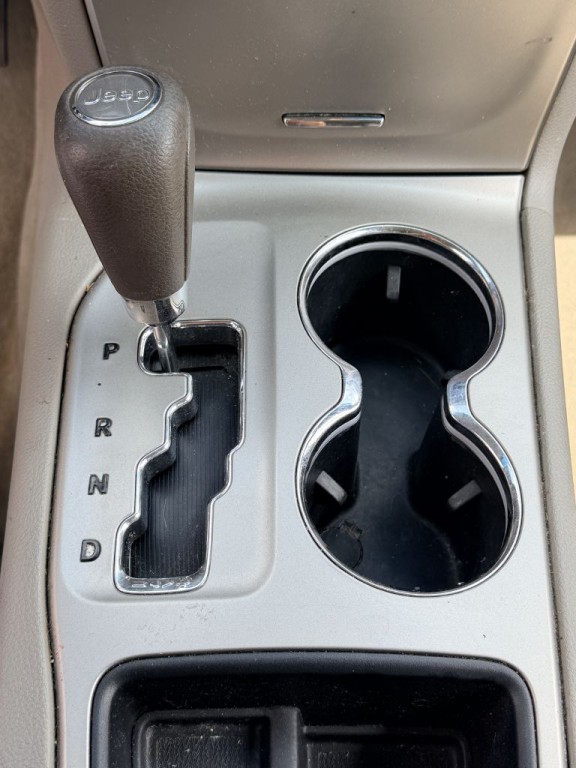 2012 Jeep Grand Cherokee Image 20