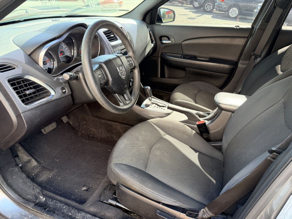 2012 Dodge Avenger Image 8