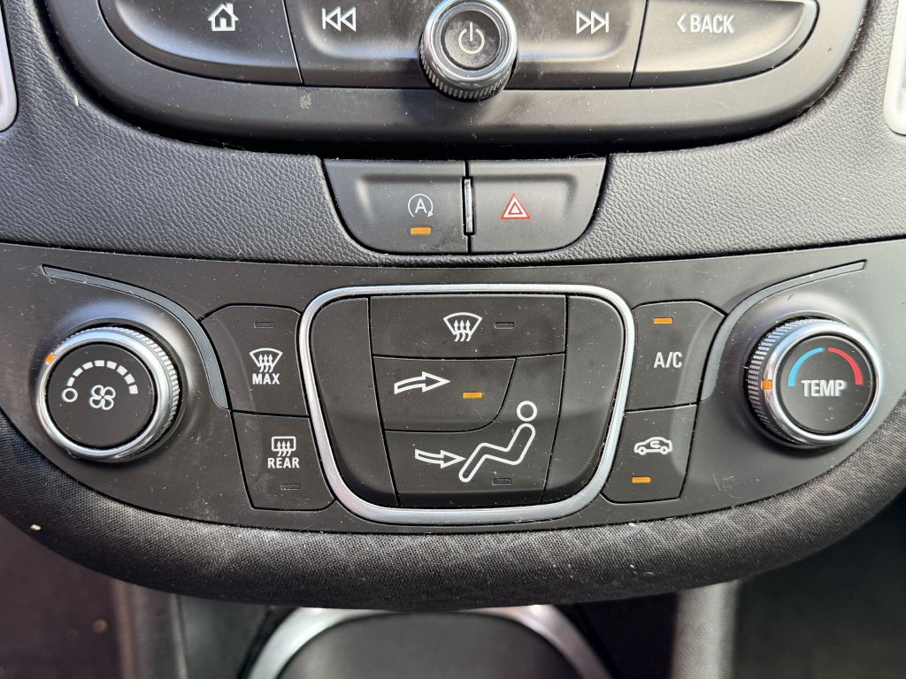 2020 Chevrolet Malibu Image 17
