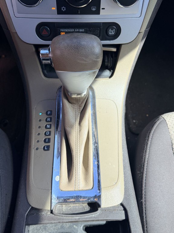 2010 Chevrolet Malibu Image 16