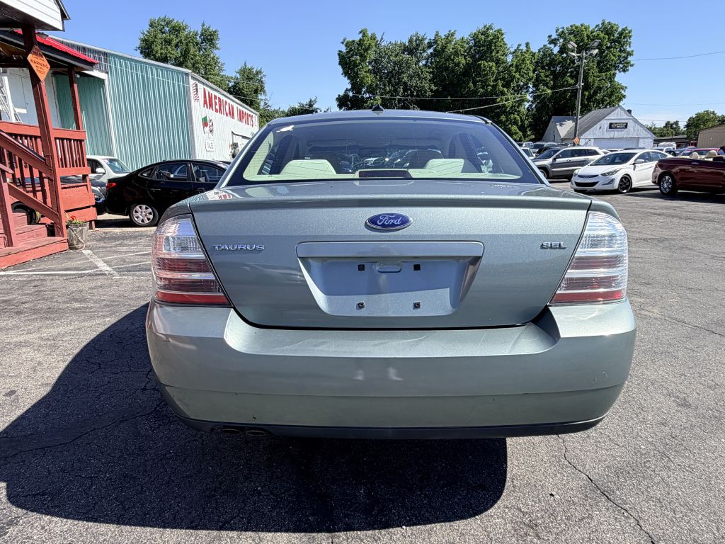 2008 Ford Taurus Image 4