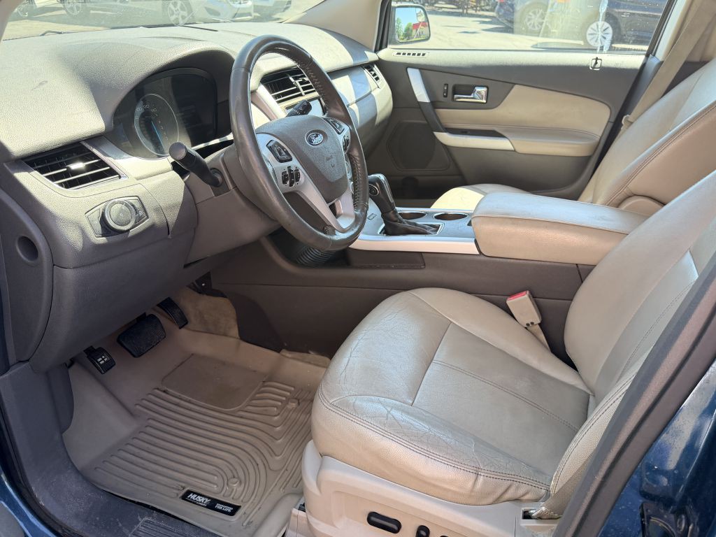 2011 Ford Edge Image 10