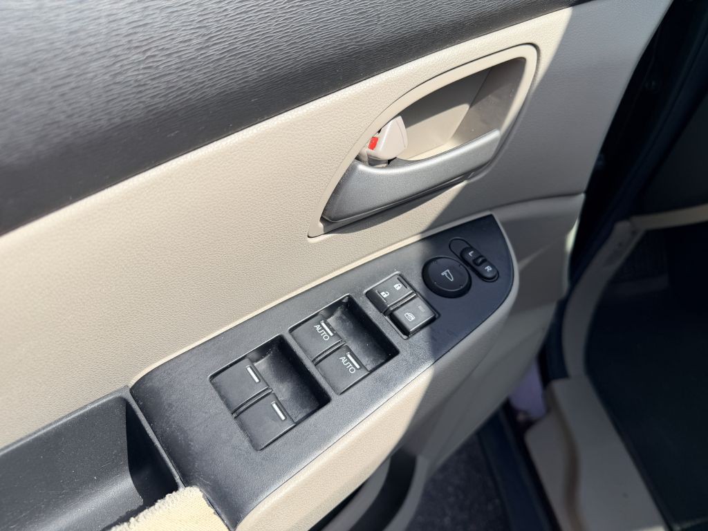 2013 Honda Odyssey Image 10