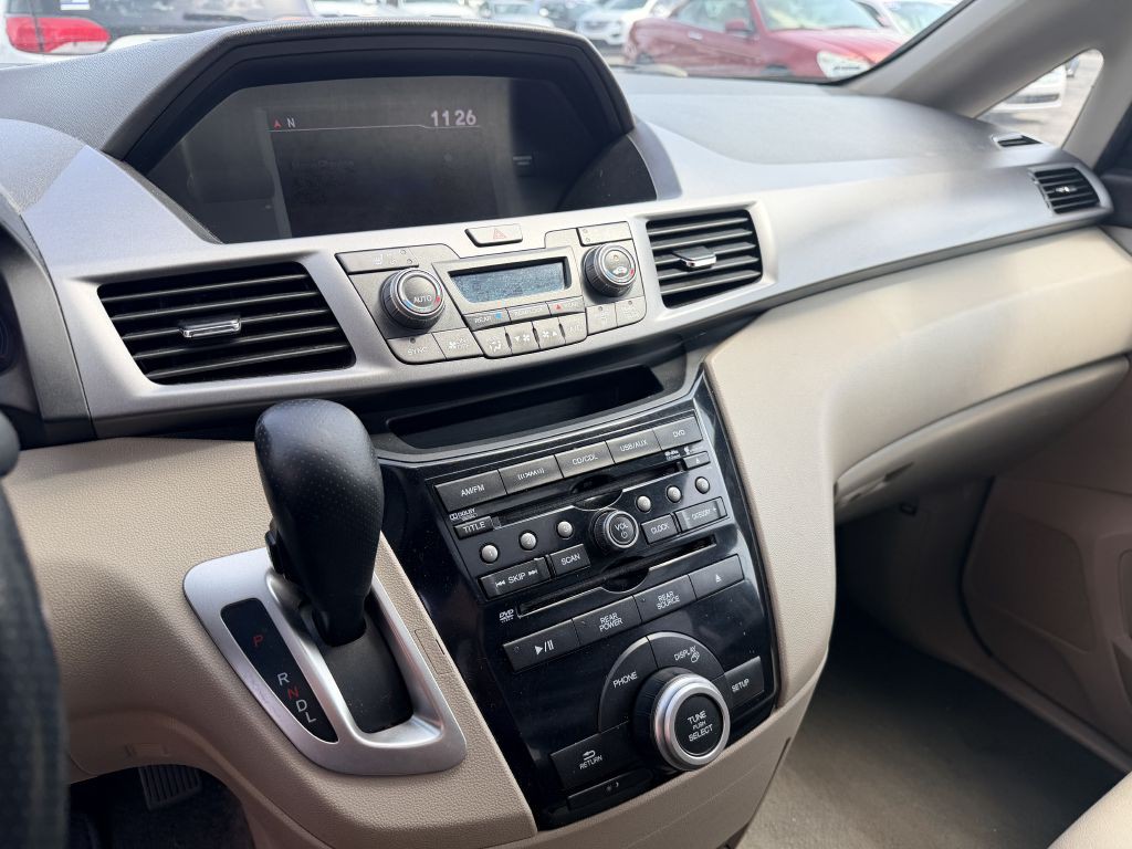 2013 Honda Odyssey Image 13
