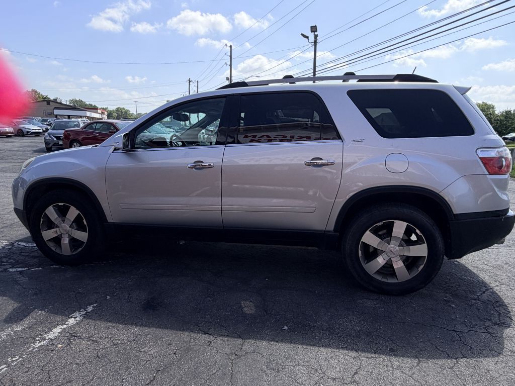 2011 GMC Acadia Image 3