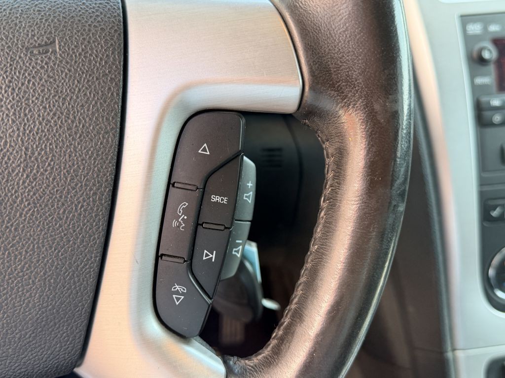 2011 GMC Acadia Image 18