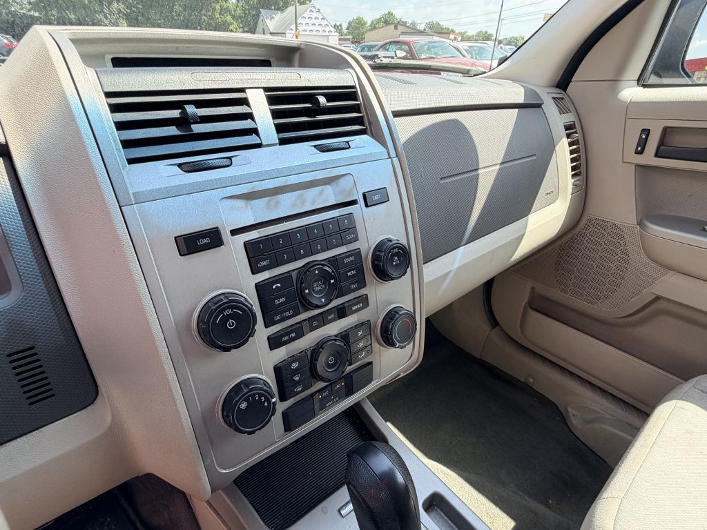 2011 Ford Escape Image 11