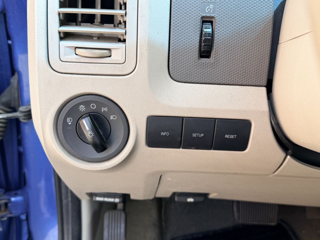 2011 Ford Escape Image 13