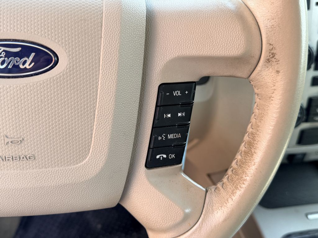 2011 Ford Escape Image 15