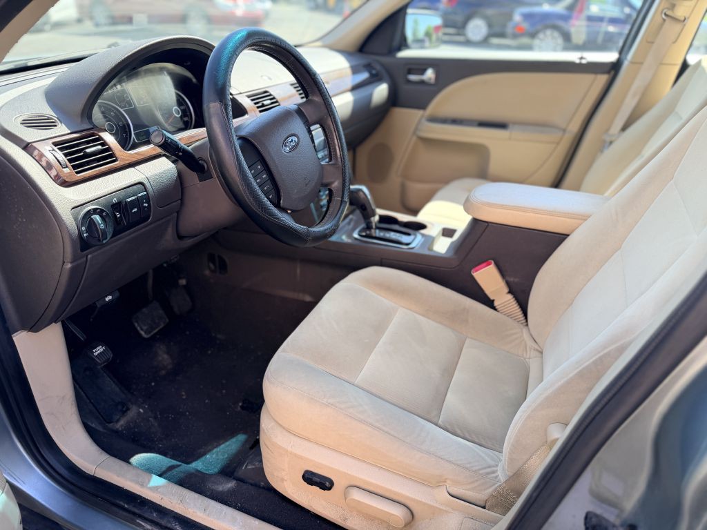 2011 Ford Escape Image 24