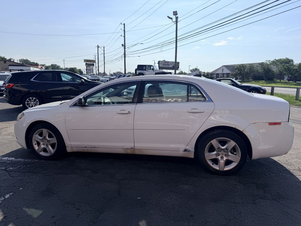 2012 Chevrolet Malibu Image 3