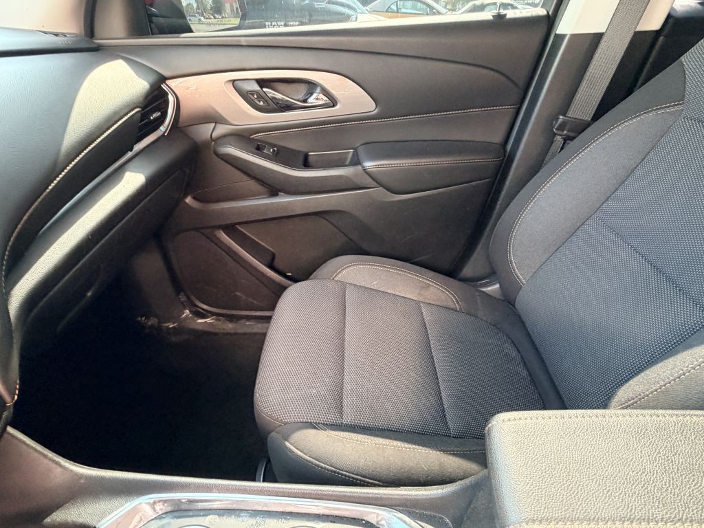 2020 Chevrolet Traverse Image 14