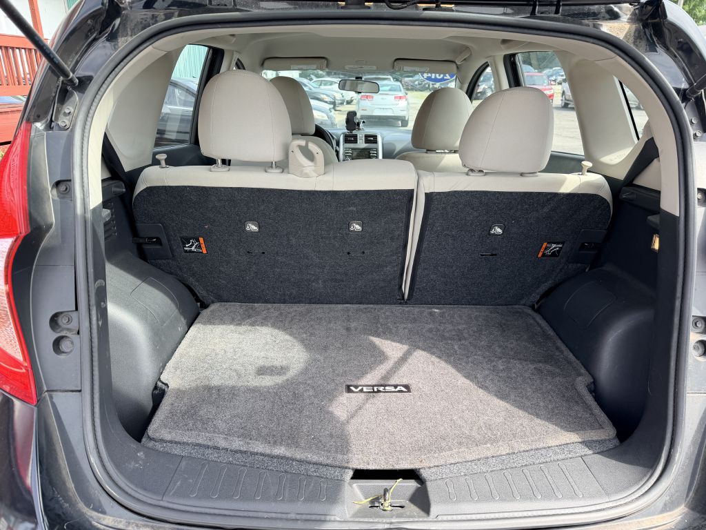 2014 Nissan Versa Image 5