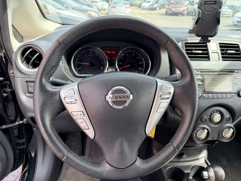 2014 Nissan Versa Image 10