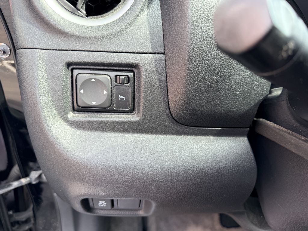 2014 Nissan Versa Image 13