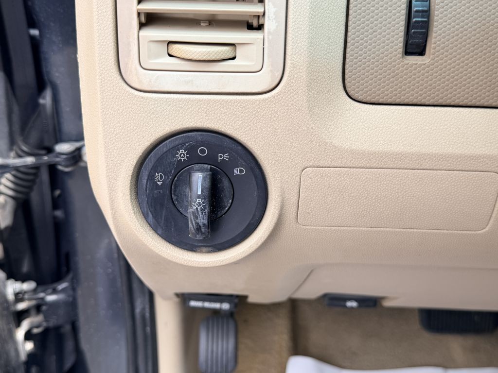 2008 Ford Escape Image 14
