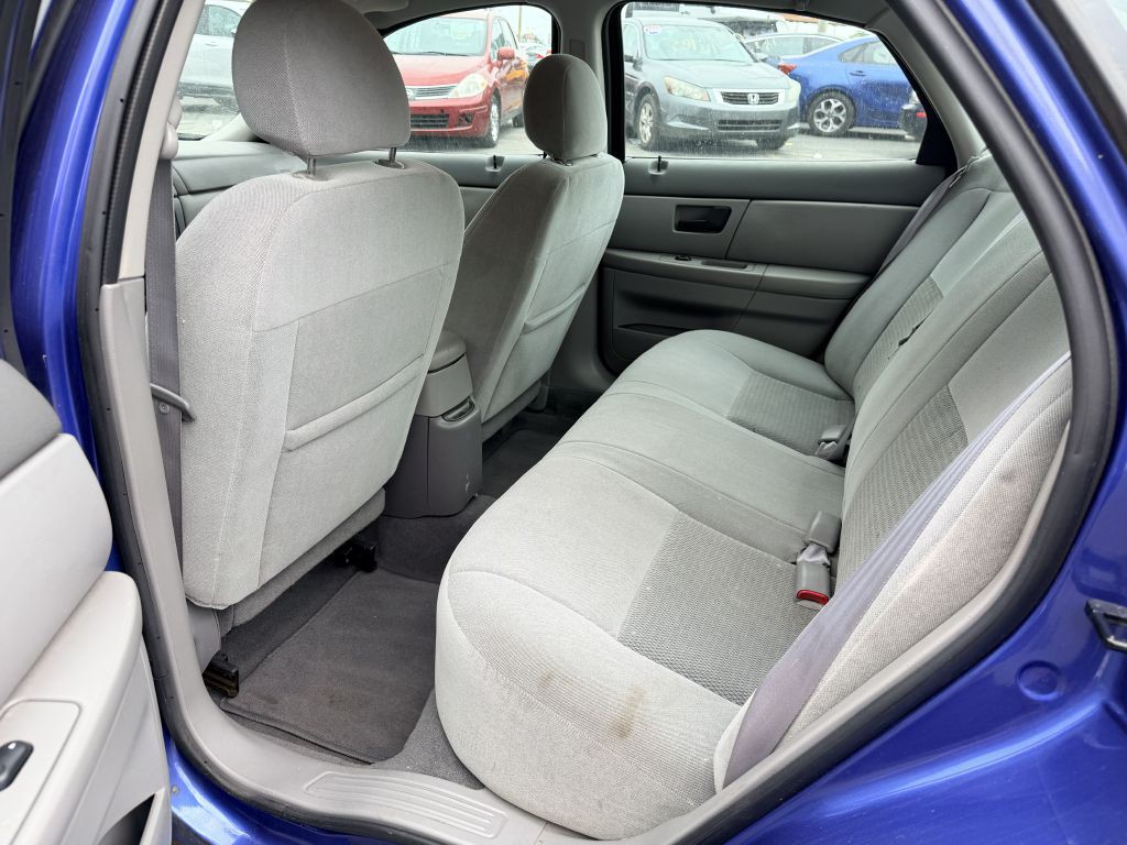 2003 Ford Taurus Image 5