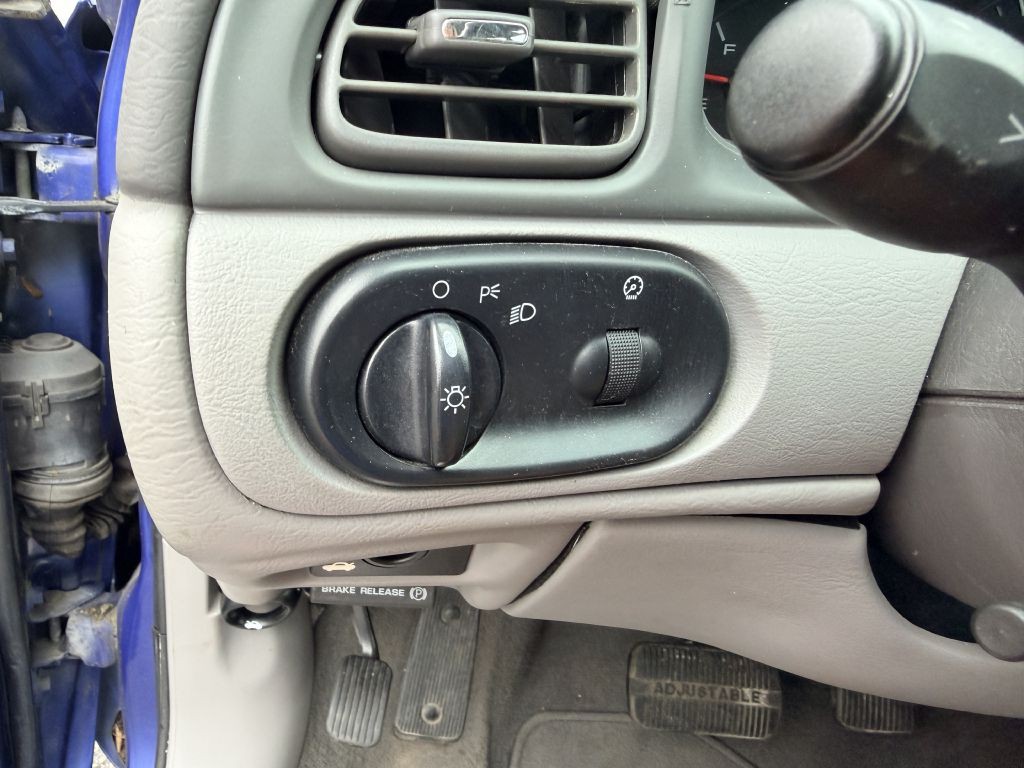 2003 Ford Taurus Image 12
