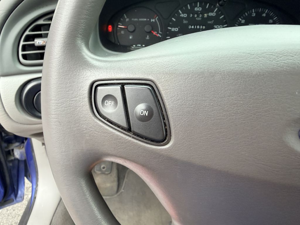 2003 Ford Taurus Image 13