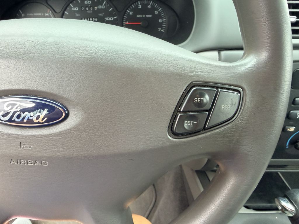 2003 Ford Taurus Image 14