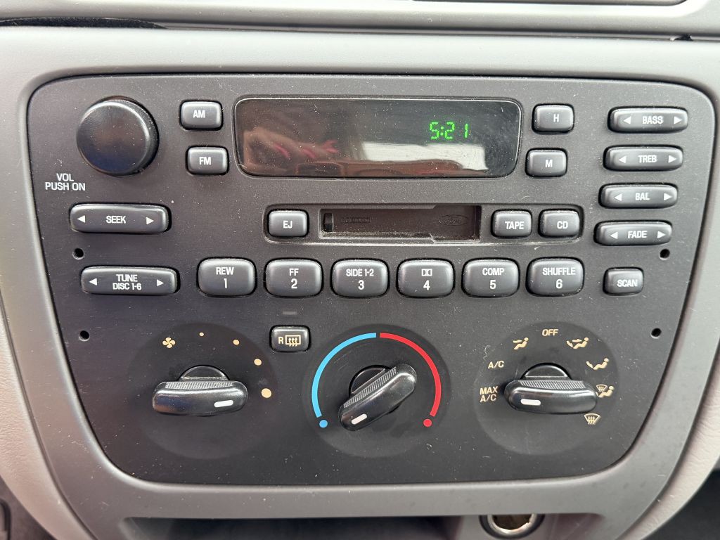 2003 Ford Taurus Image 17