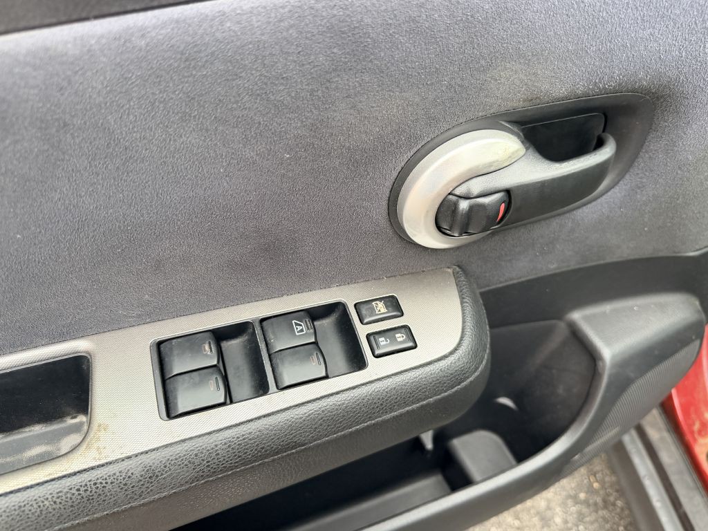 2007 Nissan Versa Image 7