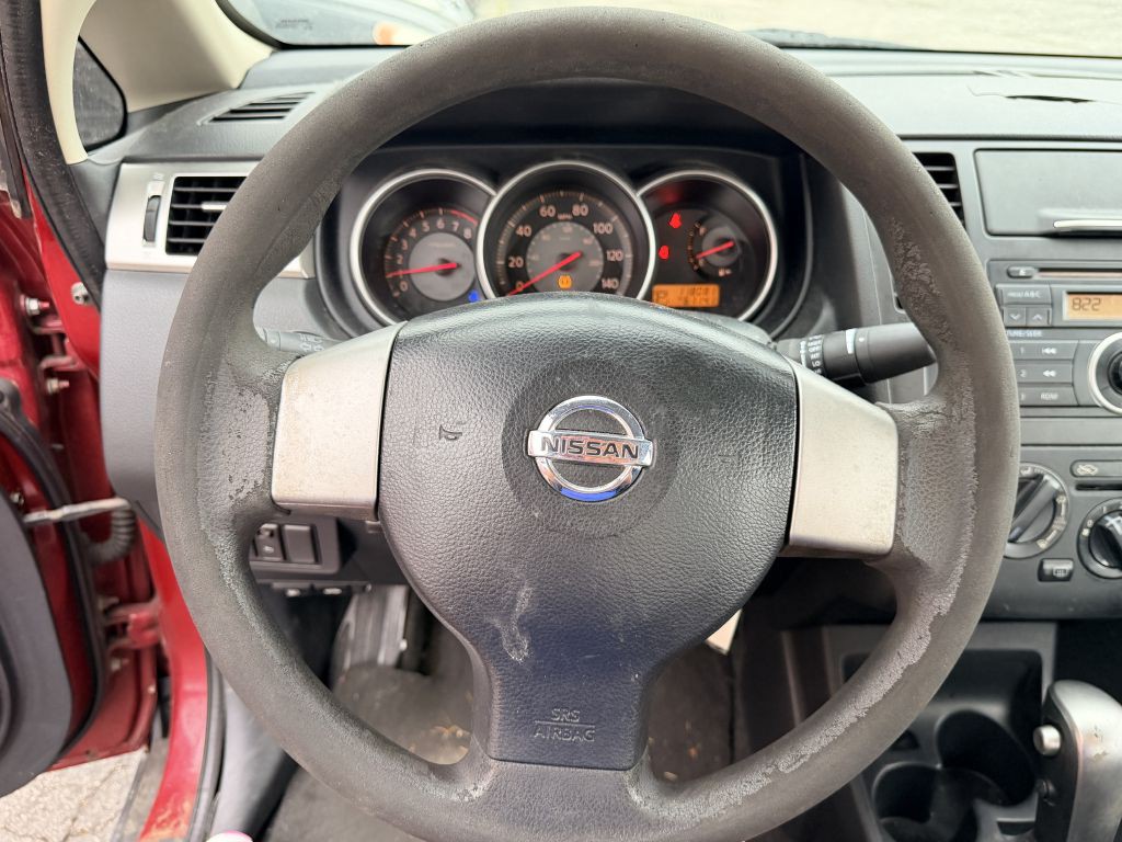 2007 Nissan Versa Image 9