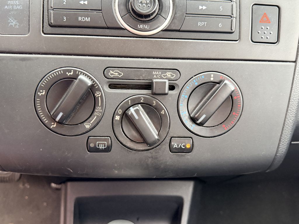 2007 Nissan Versa Image 16