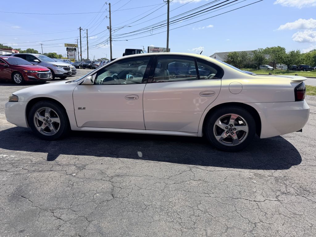 2005 Pontiac Bonneville Image 3