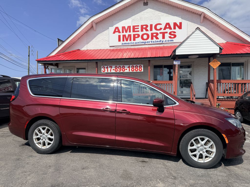 2017 Chrysler Pacifica Image 1