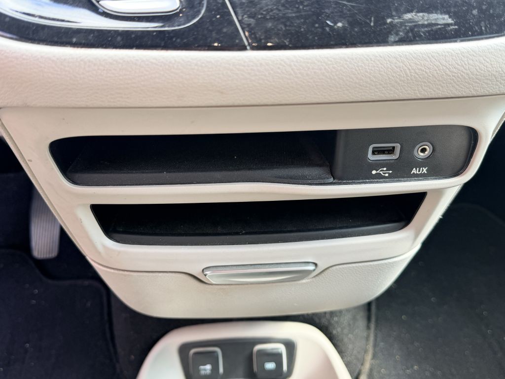 2017 Chrysler Pacifica Image 20