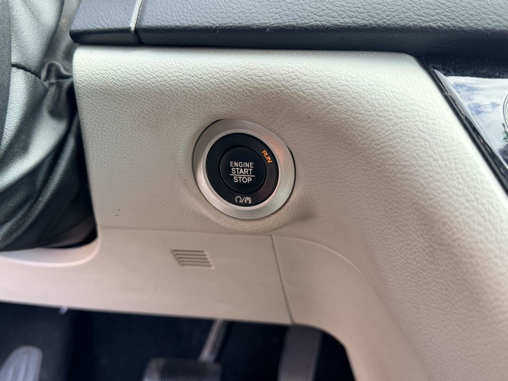 2017 Chrysler Pacifica Image 22