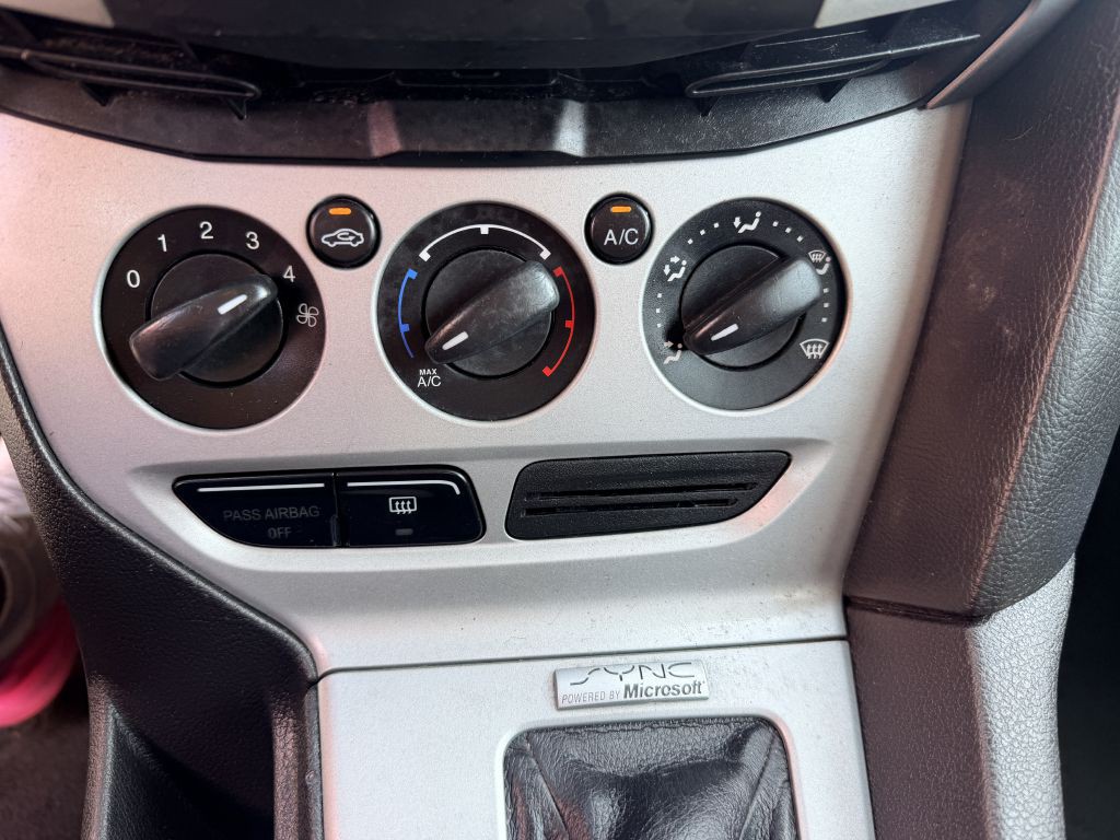 2014 Ford Focus Image 18